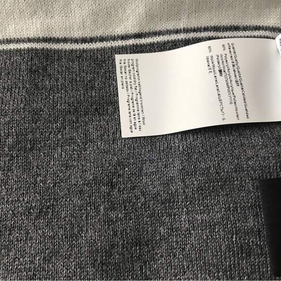BNWT HUGO BOSS SCARF - Picture 6 of 7